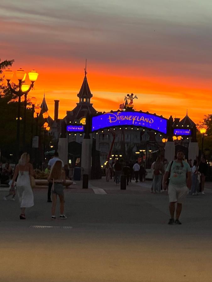 A 10 Mn De Disney Land Paris Appartement Neuf Bussy-Saint-Georges Buitenkant foto